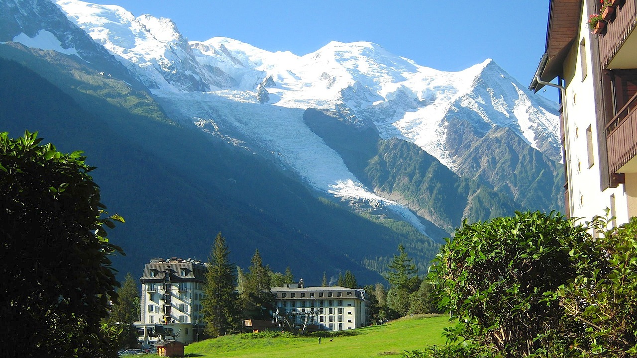 ¿Dónde está situado el Mont Blanc?